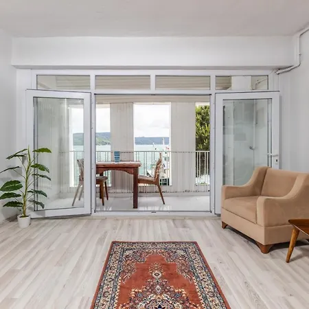 Bosphorus View Dreamy Mansion Right By Sea
